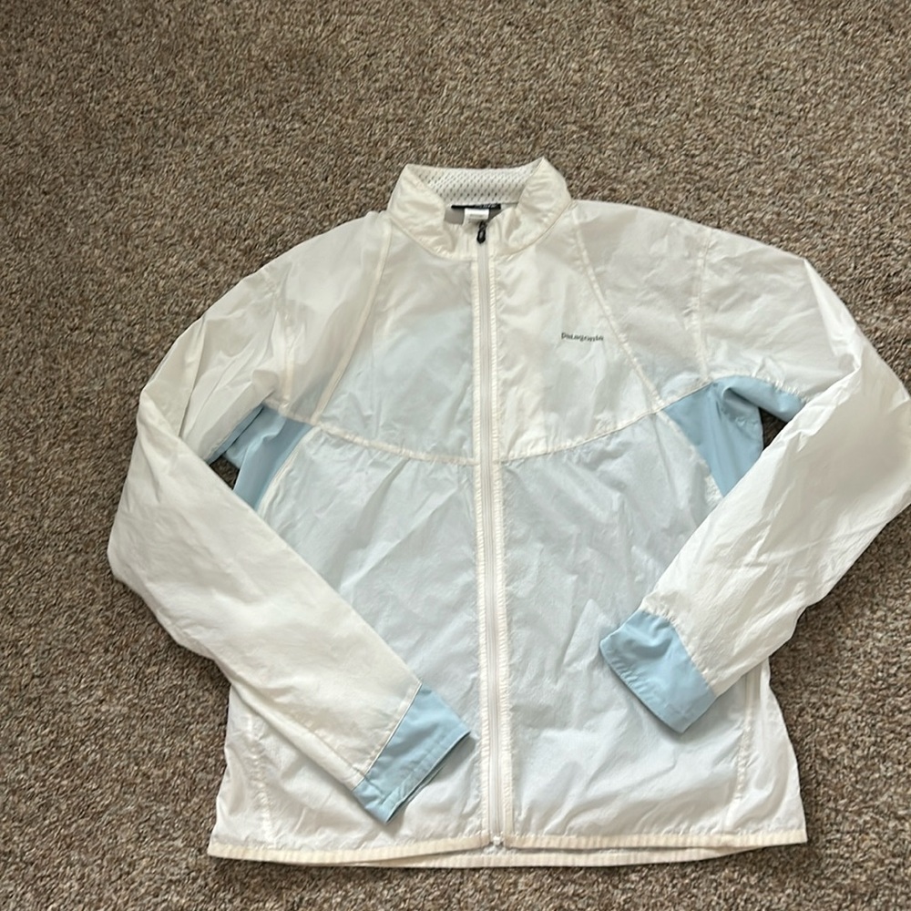 Patagonia light weight jacket